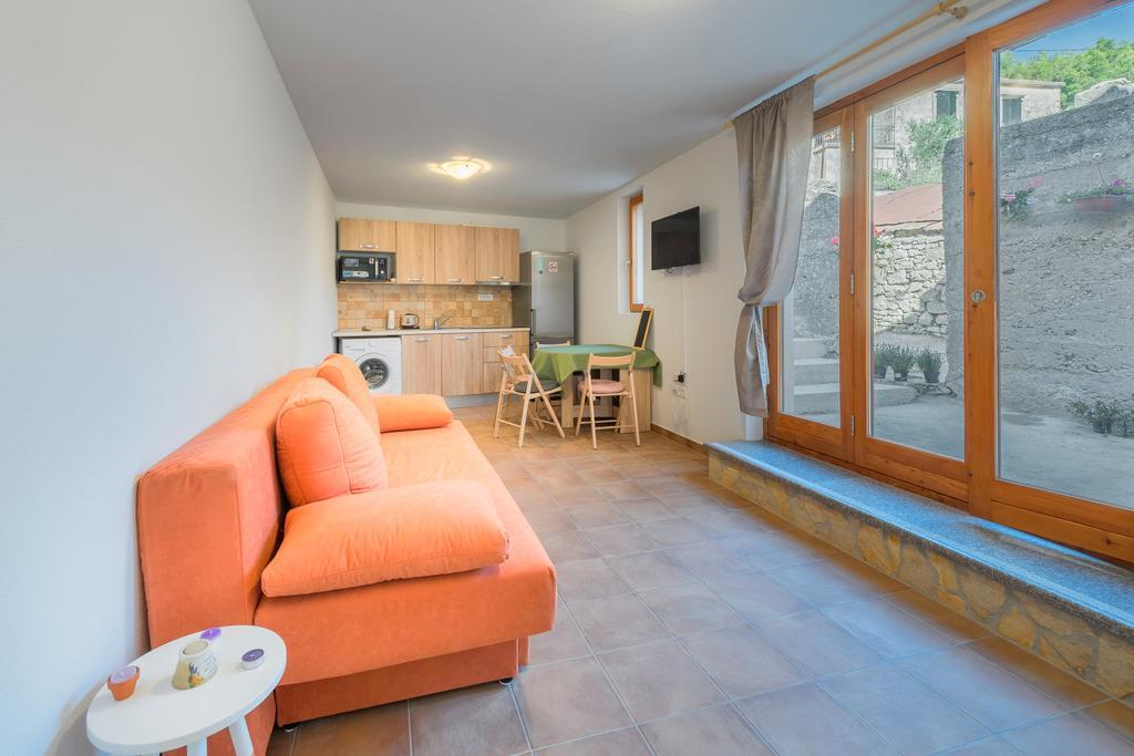 Apartment Pod Kastilom Jelsa  Zewnętrze zdjęcie